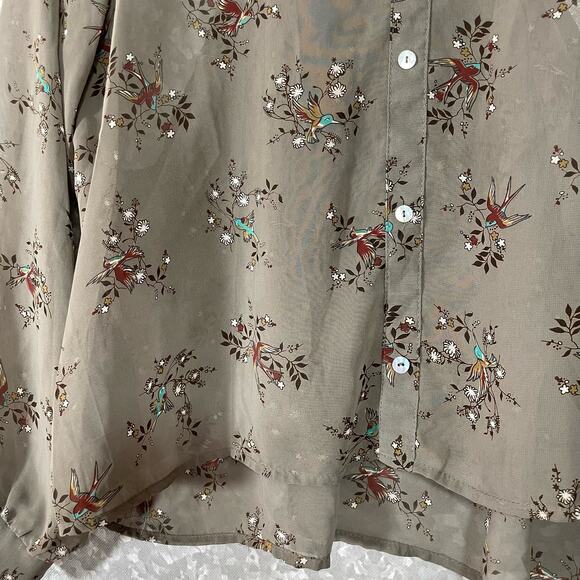 Papaya Gray Floral Button Front Back Cutout Top - Size Medium - Long Sleeves - Picture 3 of 6